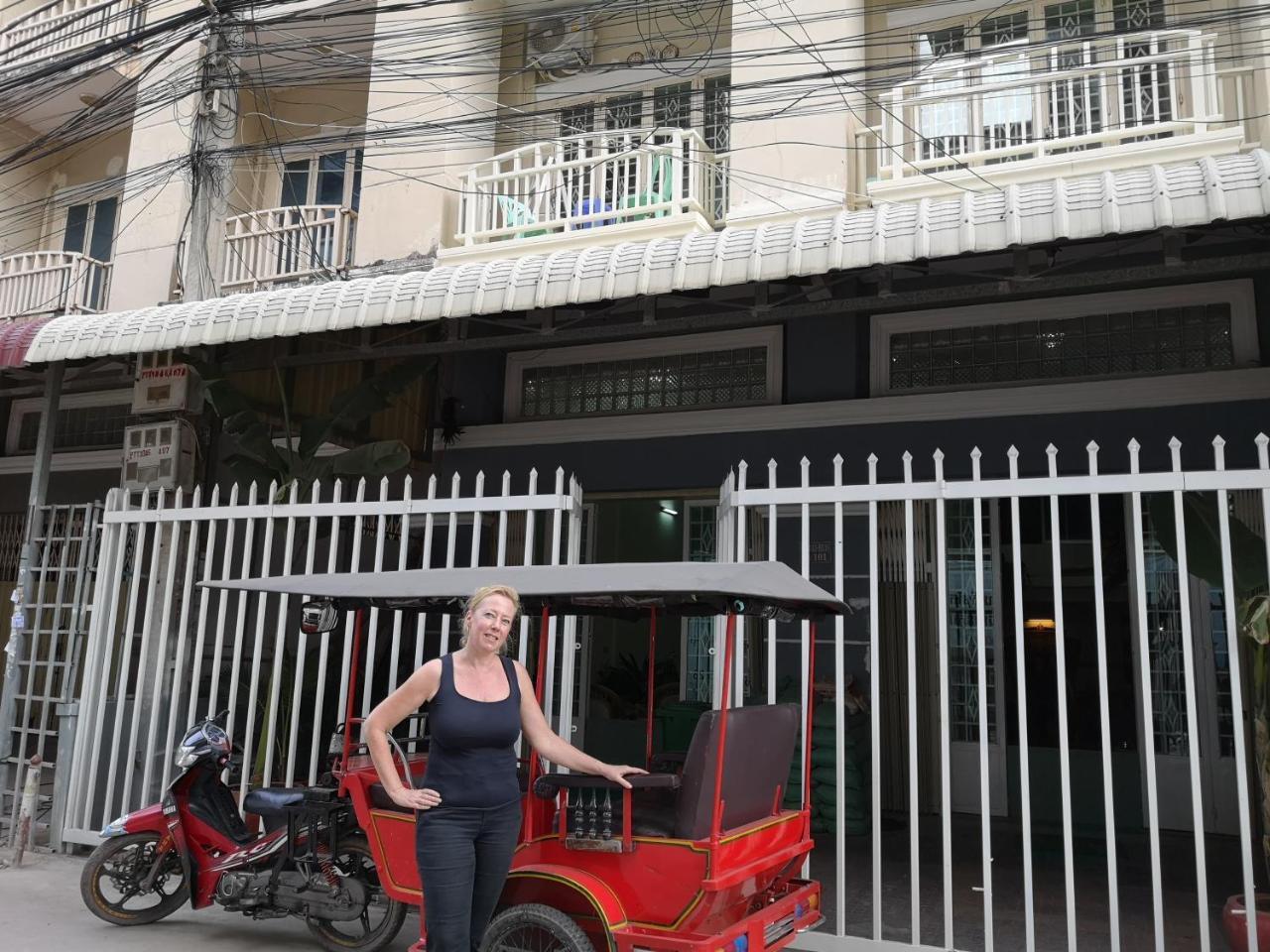 Dutch Hosted B&B, ABC Phnom Penh Exterior foto